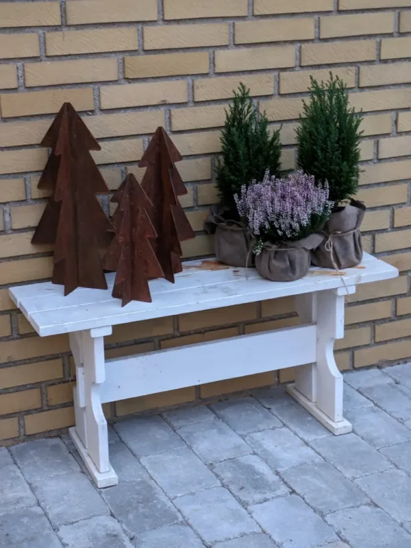 Smukke træer/juletræer i cortenstål til haven.